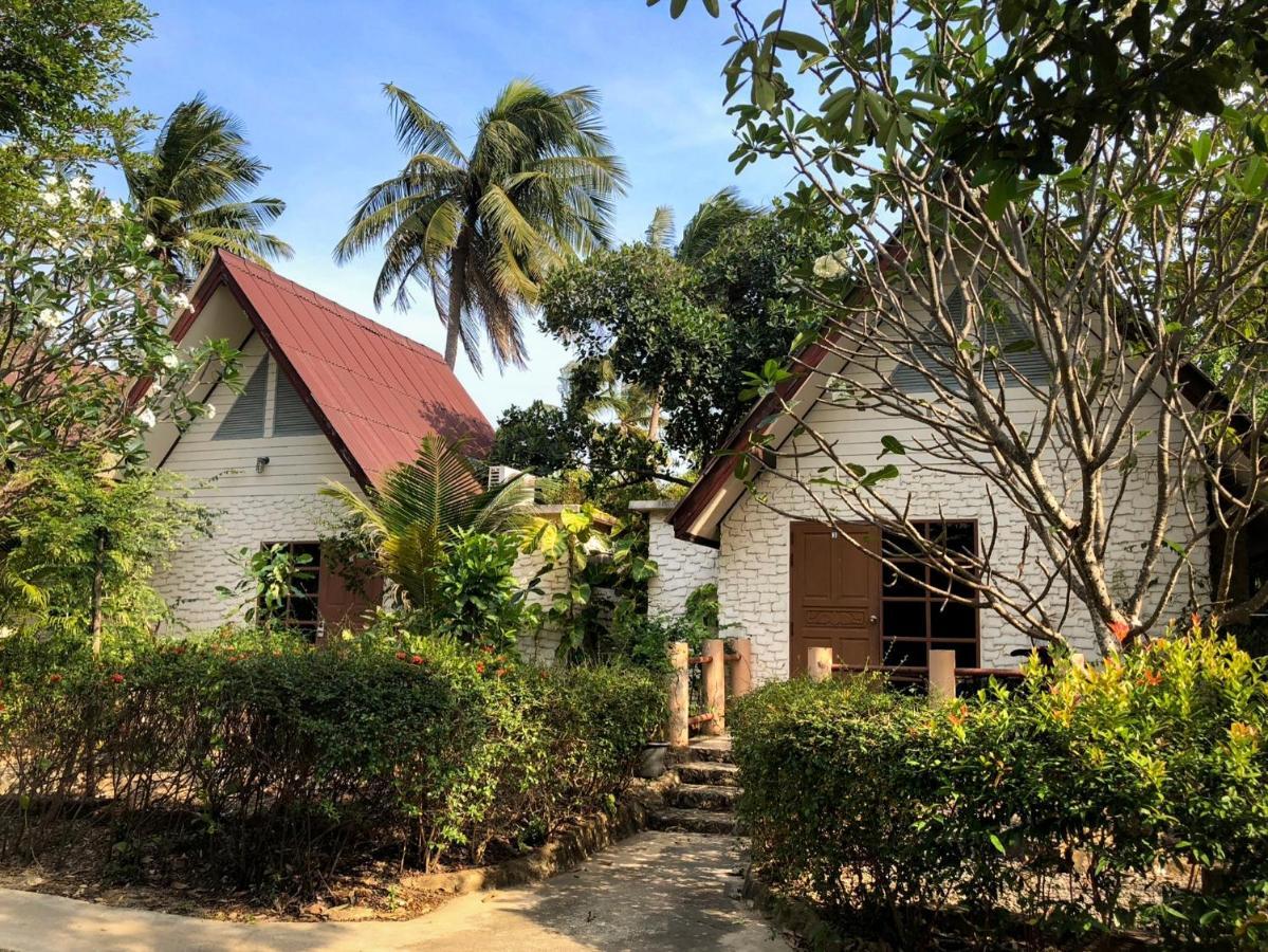 Blue Beach Resort Baanphakrimlay Exterior foto